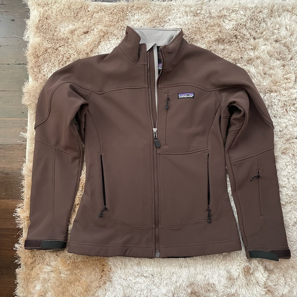 Patagonia women’s soft shell jacket.